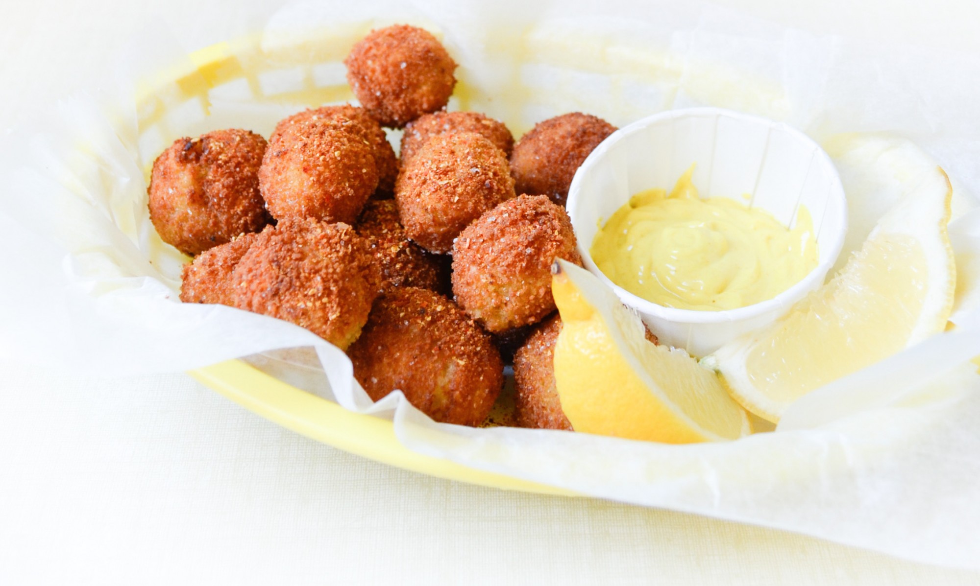 lentil potato fritters beignets vegetarien pomme de terre lentilles corail curry diner americain