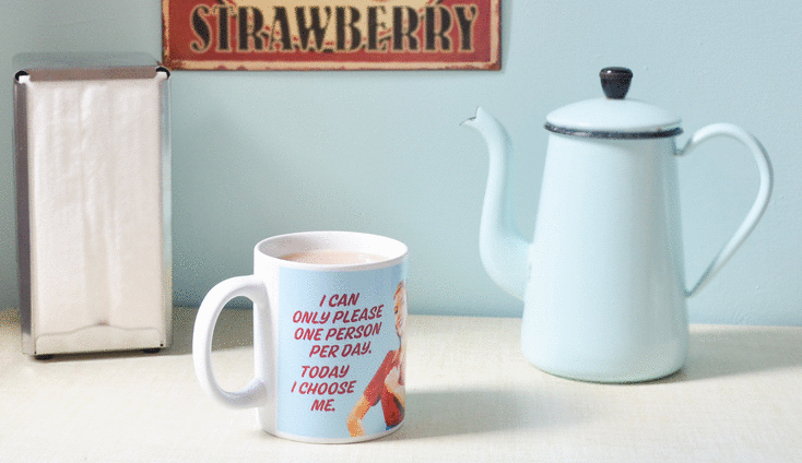 vintage mug pastel blue Betty knows best i can only please one person per day and today I choose me top vintage